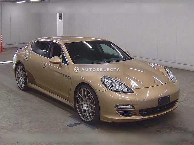 Porsche Panamera 2011, auction grade R