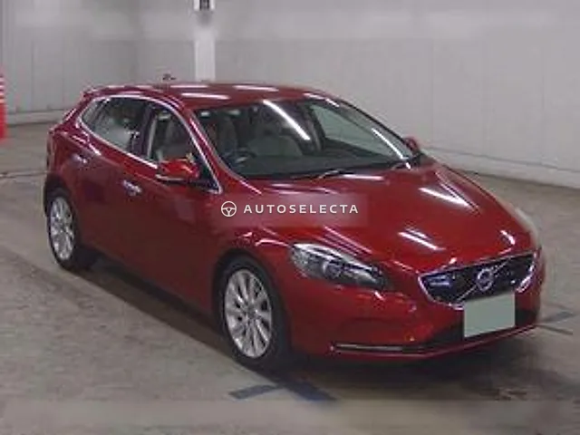 Volvo V40 2013, auction grade 4.5