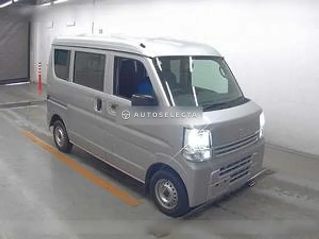 Nissan NV100 Clipper 2022, auction grade 3