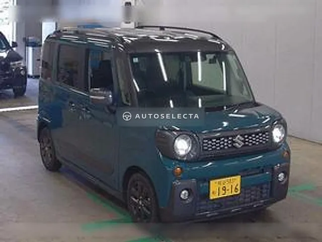 Suzuki Spacia Gear 2024, auction grade 3.5