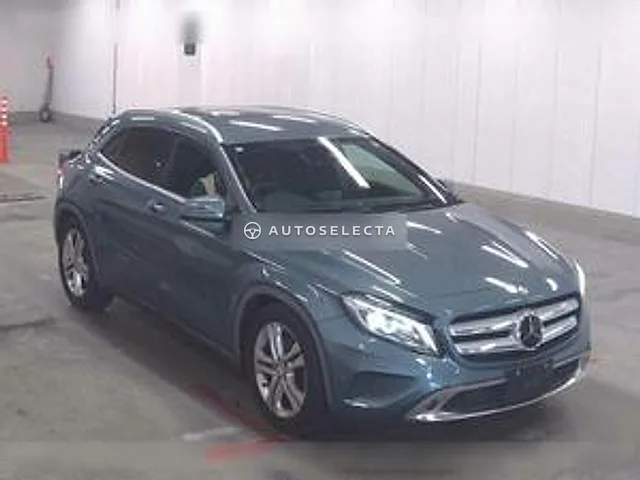Mercedes-Benz GLA-Class 2015, auction grade 4.5