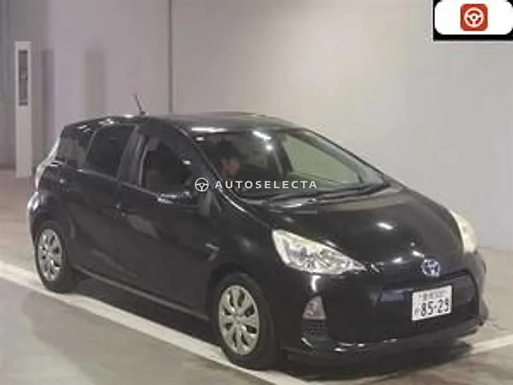 Toyota Aqua 2012, photo 1 of 1