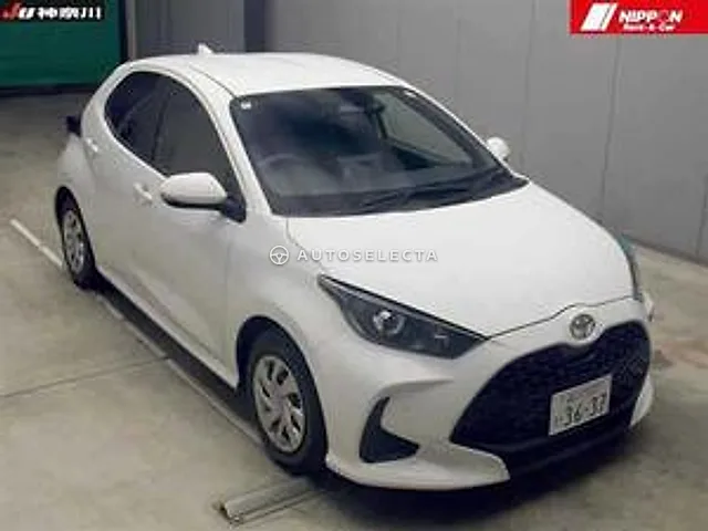 Toyota Yaris 2024, auction grade 4