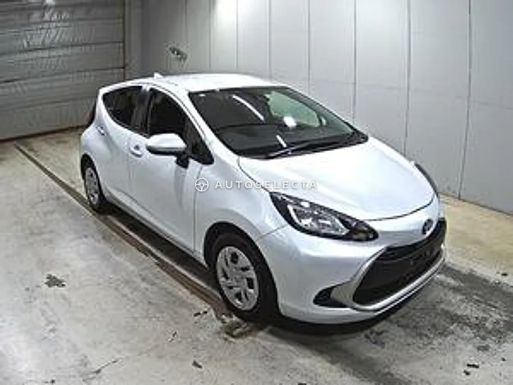 Toyota Aqua 2022, photo 1 of 1