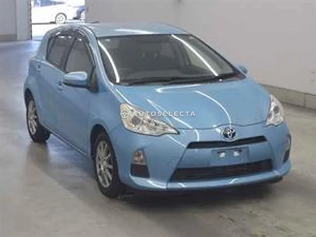 Toyota Aqua 2013, auction grade 3.5