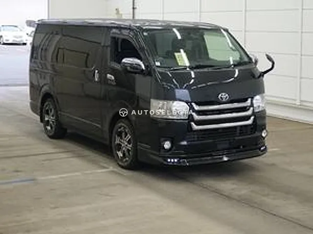 Toyota Hiace 2017, auction grade 3.5