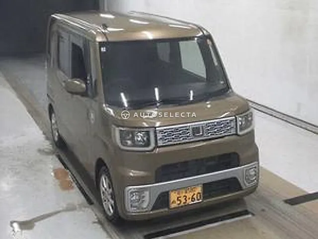 Daihatsu Wake 2015, auction grade 3
