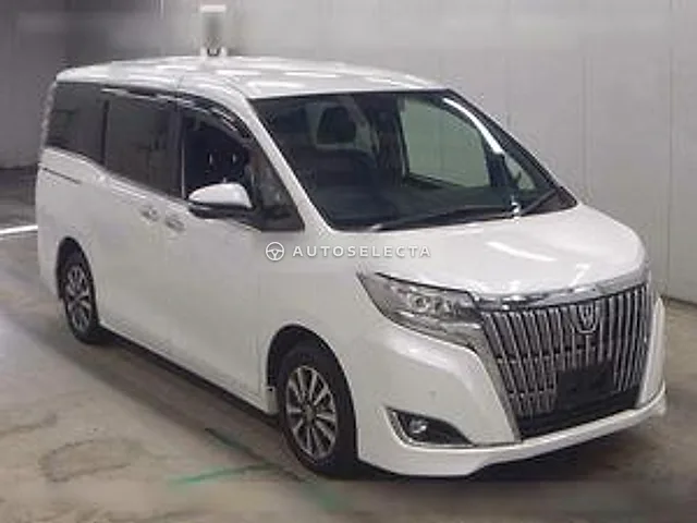 Toyota Esquire 2018, auction grade R