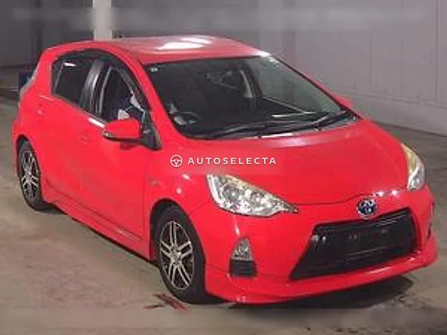 Toyota Aqua 2013, auction grade 3.5