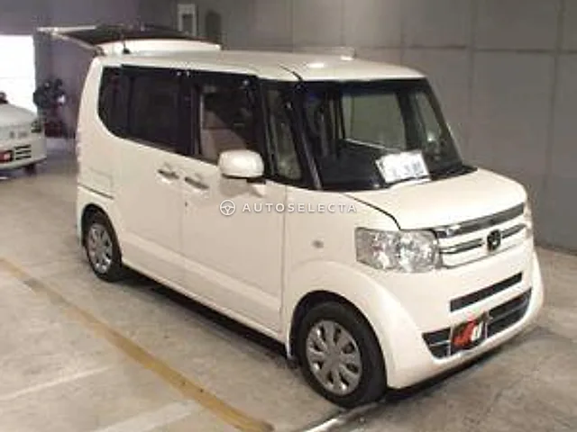 Honda N-BOX+ 2015, auction grade R