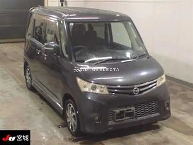 Nissan Roox 2011