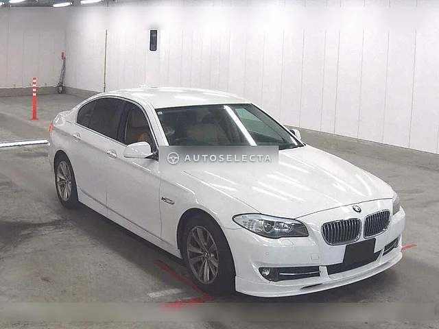 BMW 5 Series 2011, auction grade 4