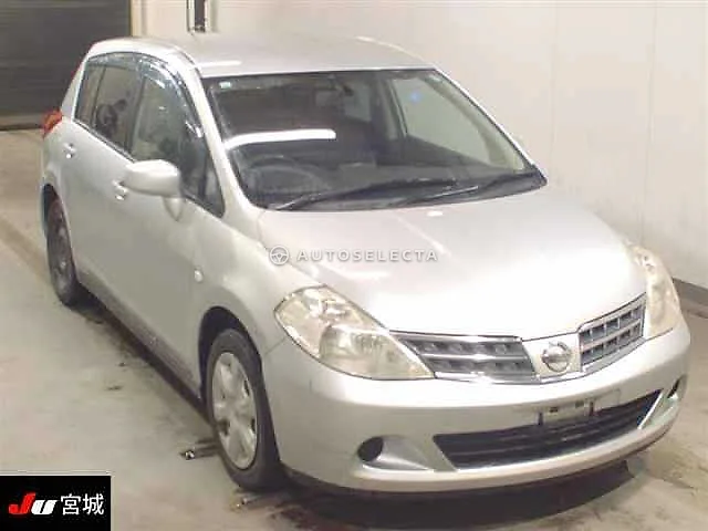 Nissan Tiida 2011, auction grade 3.5