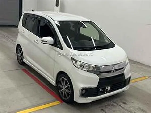 Mitsubishi eK Custom 2017, auction grade 4