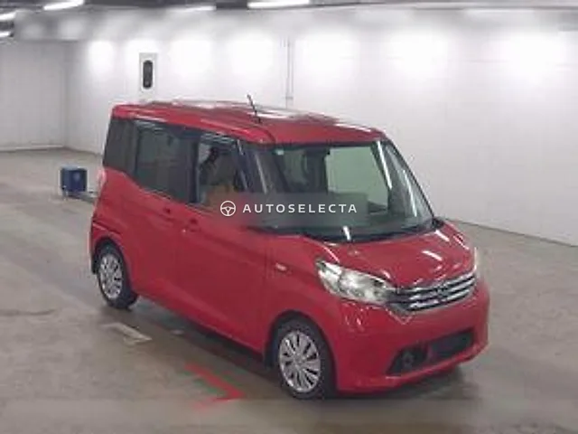 Nissan Dayz Roox 2014, auction grade 3.5
