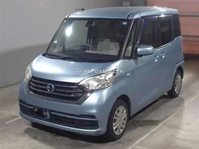 Nissan Dayz Roox 2017, auction grade 3.5