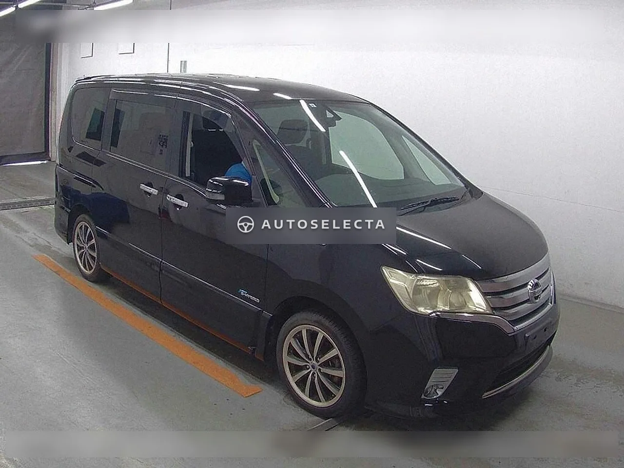 Nissan Serena 2013, photo 1 of 1