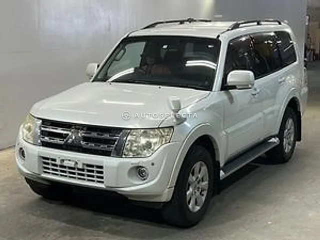Mitsubishi Pajero 2013, auction grade 4