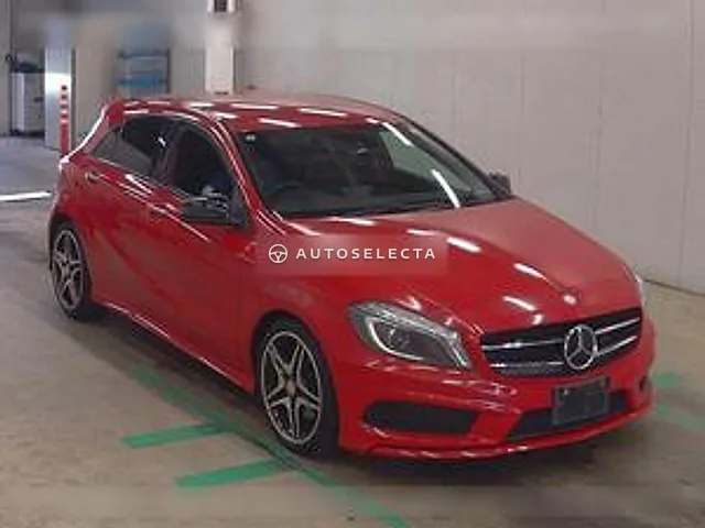 Mercedes-Benz A-Class 2015, auction grade 3.5