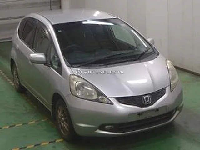 Honda Fit 2010, auction grade R