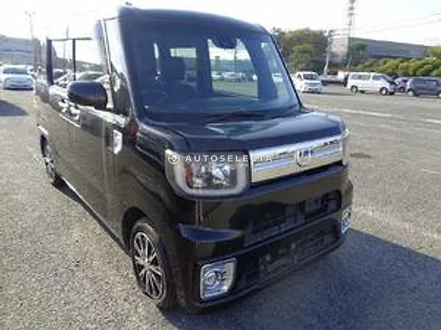 Daihatsu Wake 2016, auction grade R