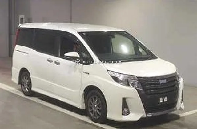 Toyota Noah 2017, auction grade 3.5