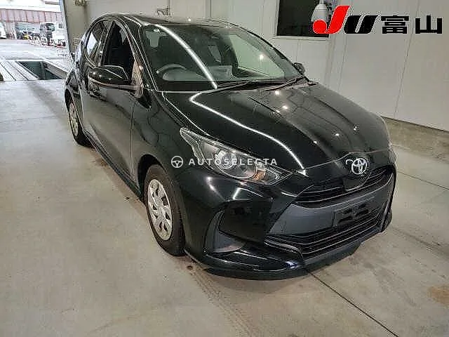 Toyota Yaris 2023, auction grade 4