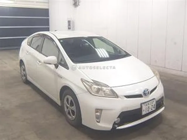 Toyota Prius 2012, auction grade R