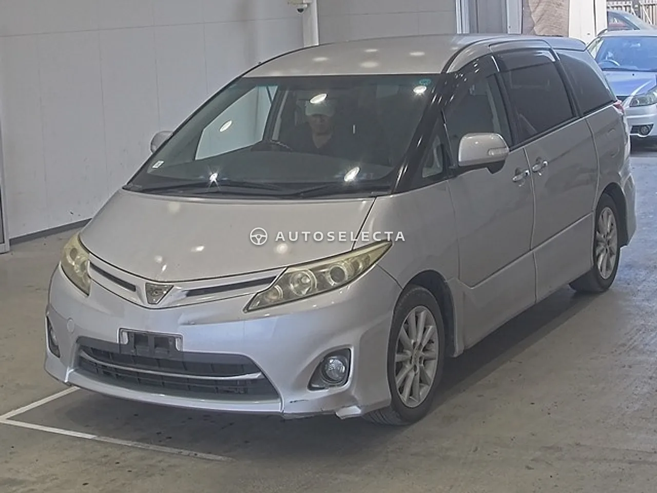 Toyota Estima 2009, photo 1 of 1