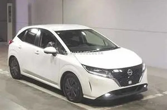 Nissan Note 2022, auction grade 3.5