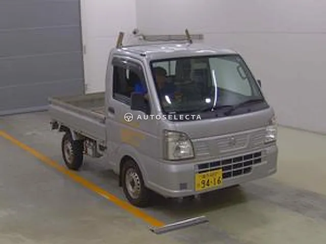 Nissan NT100 Clipper 2013, auction grade 3.5