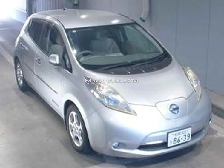Nissan Leaf 2013, photo 1 of 2