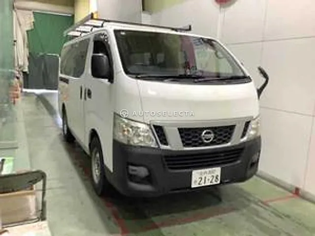 Nissan NV350 Caravan 2016, auction grade 3.5