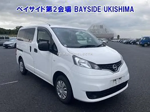Nissan NV200 Vanette 2023, auction grade 3.5