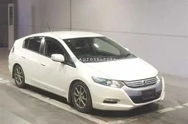 Honda Insight 2011, auction grade 3.5