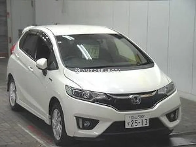 Honda Fit 2016, auction grade 3.5
