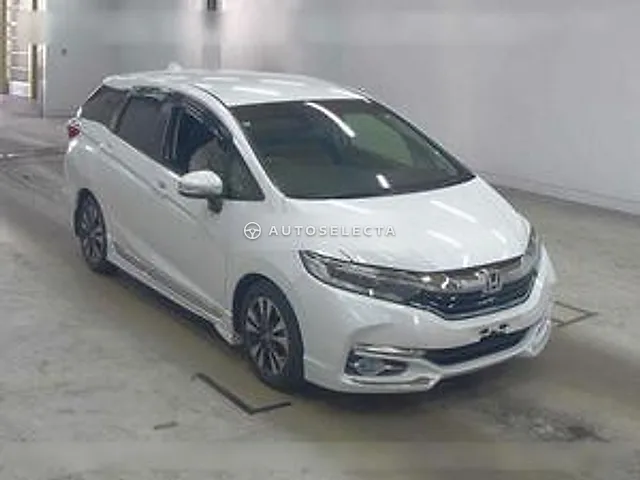 Honda Shuttle 2017, auction grade 4.5