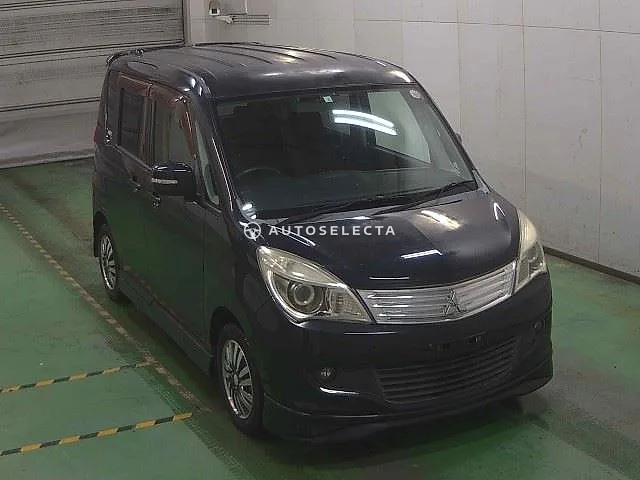Mitsubishi Delica D:2 2011, auction grade 3.5