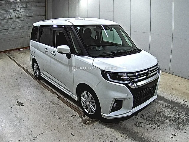 Mitsubishi Delica D:2 2024, auction grade 4.5