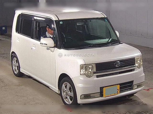 Daihatsu Move Conte 2009, auction grade 3