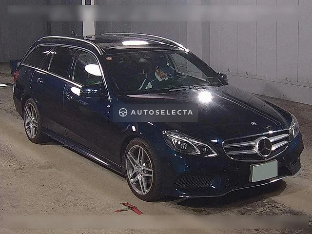 Mercedes-Benz E-Class Station Wagon 2014, auction grade 4