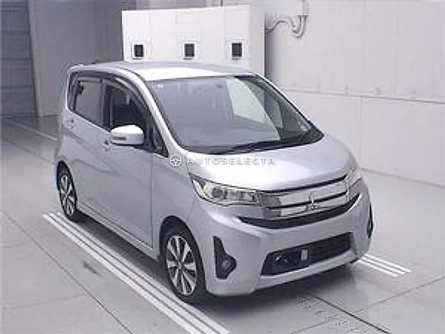 Mitsubishi eK Custom 2013, auction grade 3.5