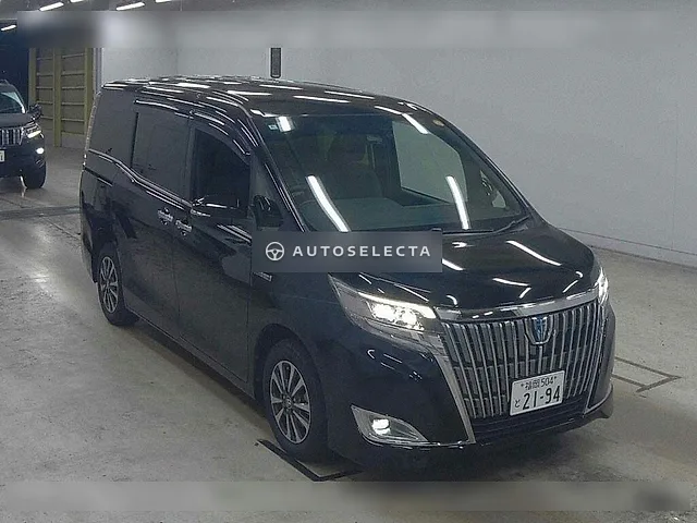 Toyota Esquire 2018, auction grade R