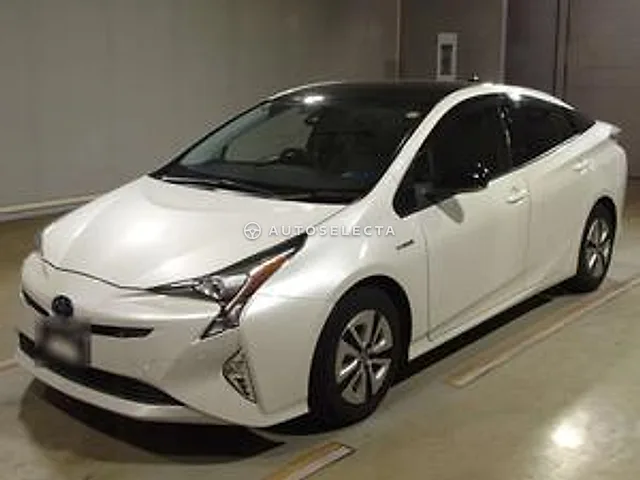 Toyota Prius 2018, auction grade 3.5