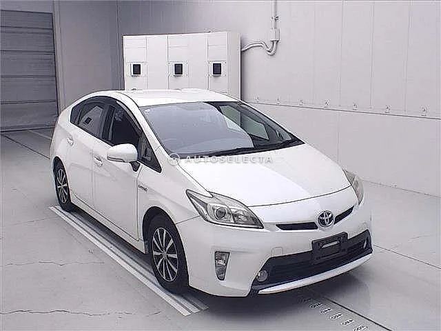 Toyota Prius 2012, auction grade 4