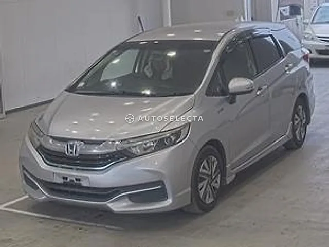 Honda Shuttle 2016, auction grade 3.5