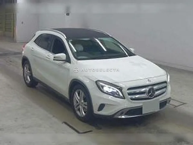 Mercedes-Benz GLA-Class 2014, auction grade 4.5