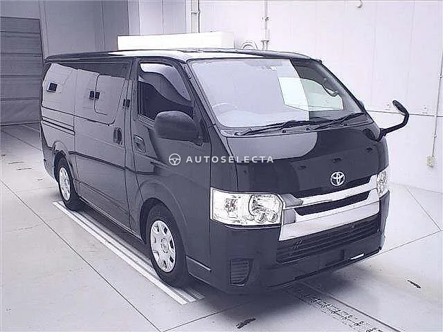 Toyota Hiace 2016, auction grade 3.5