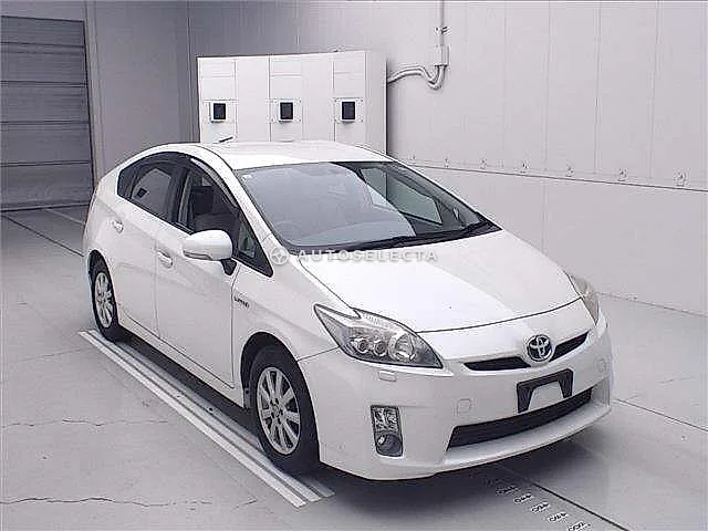 Toyota Prius 2011, auction grade 3.5