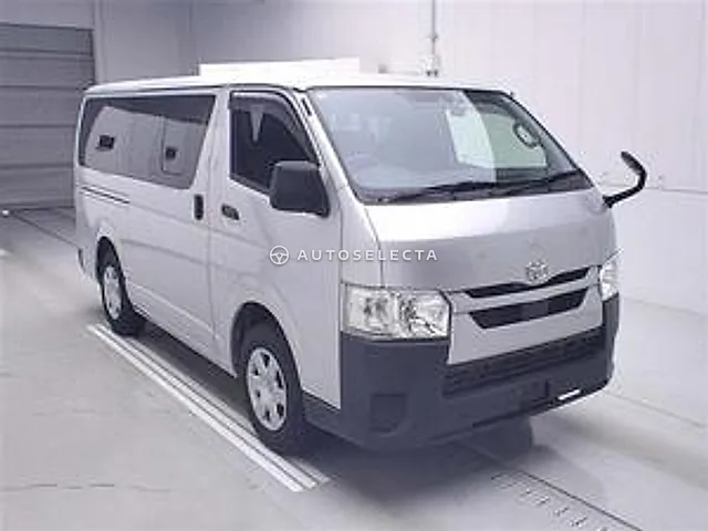 Toyota Hiace 2020, auction grade 3.5
